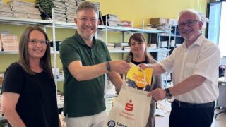 Landkreis Neunkirchen organisiert Schulbuchausleihe für 19 Schulen