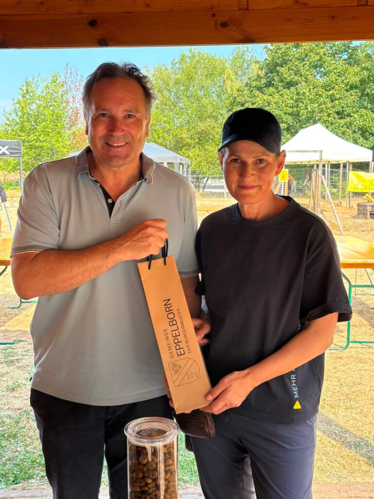 Hundeschule DO IT 4 DOGS feiert zehnjähriges Bestehen 1 Aktuelles aus Eppelborn | Bild: Gemeinde Eppelborn 10 Jahre DO IT 4 DOGS: Jubiläum mit Zwei- und Vierbeinern gefeiert