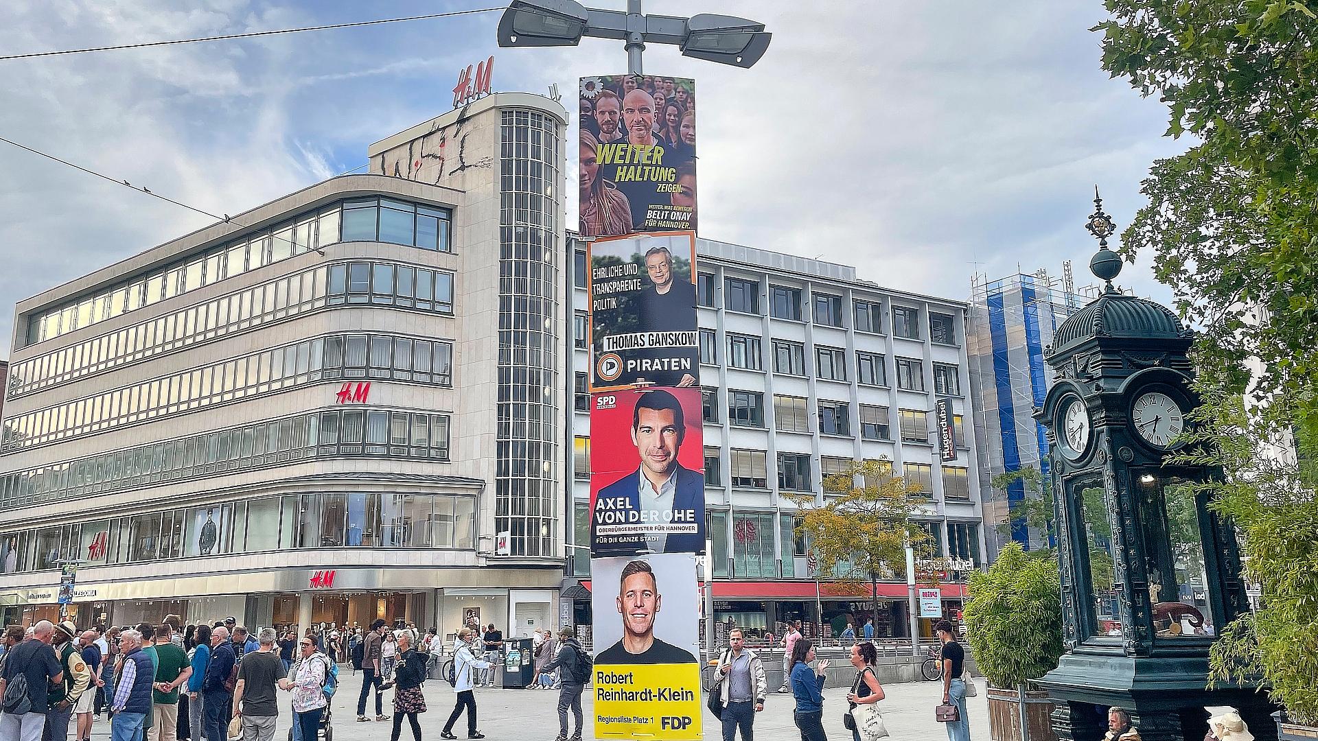 Kommunalwahlen in Niedersachsen gestartet 1 Wahlplakate für die Kommunalwahlen 2026 (Archiv)
