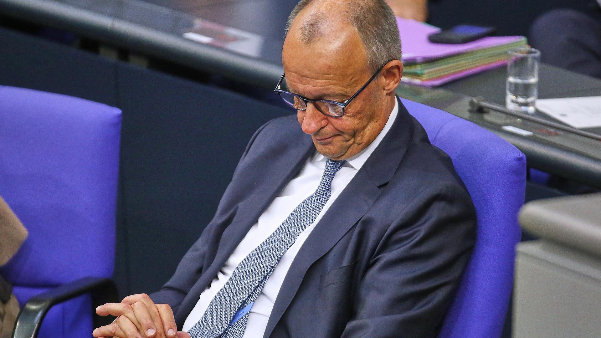 Politbarometer: Union verliert weiter - AfD und SPD legen zu 1 Friedrich Merz am 24.09.2026