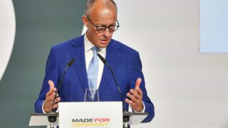 Merz sieht in Deutschland „führenden Investitionsstandort“
