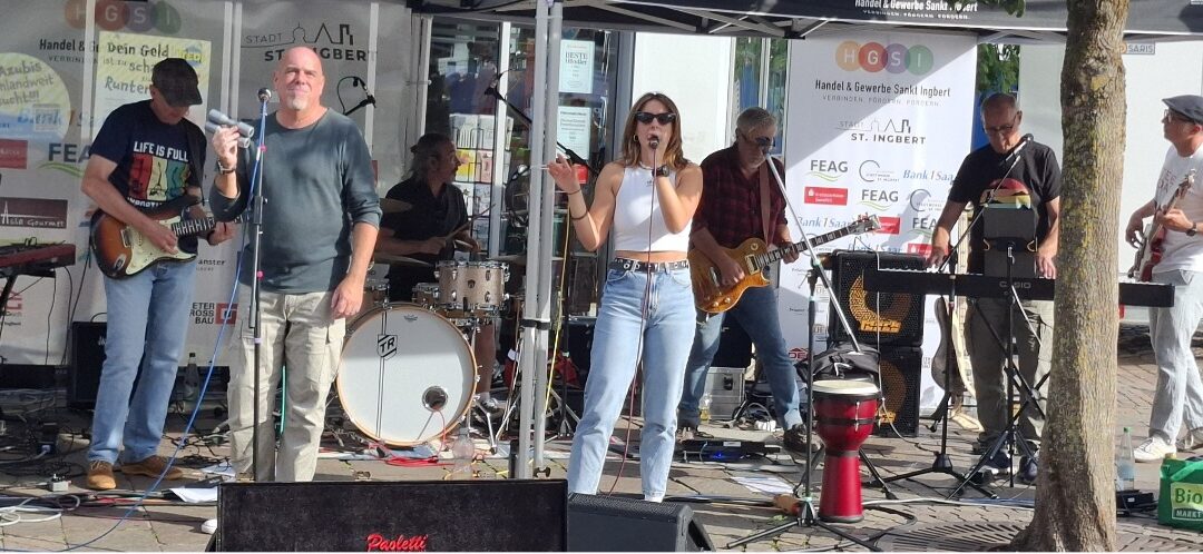 HGSI-Live-Musik-Pavillon 2026: Sunny Hill Group beschließt Konzertreihe 1 Aktuelles aus St. Ingbert | Bild: Stadt St. Ingbert Musik-Sommer klingt aus: Sunny Hill Group begeistert beim letzten HGSI-Live-Musik-Pavillon 2026