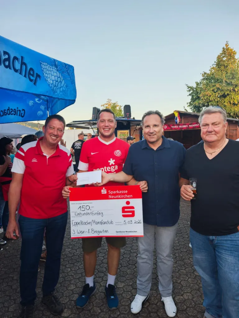 Rheinischer Wein- und Biergarten in Eppelborn lockt zahlreiche Besucher an 1 Aktuelles aus Eppelborn Rheinischer Wein- & Biergarten in Eppelborn – gute Stimmung bei bestem Biergartenwetter