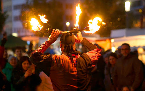 Aktuelles aus Neunkirchen | Bild: Bereitgestellt durch die Kreisstadt Neunkirchen 9. Neunkircher Mondschein-Markt auf dem Stummplatz und verkaufsoffener Sonntag am 25. Oktober