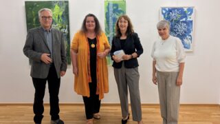 Ausstellung „Federleicht“ im Homburger Saalbau eröffnet