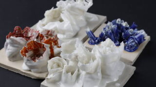 Ausstellung „Clay Conversations“ zeigt Dialog zwischen Sammlung und HBKsaar-Studierenden
