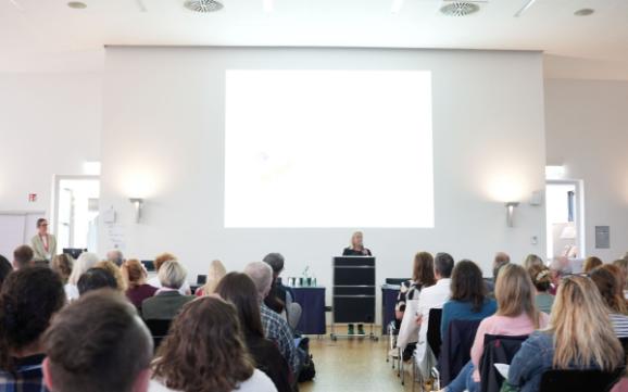 Fachtagung zieht Zwischenbilanz zur Schutzkonzeptentwicklung an saarländischen Schulen 1 Aktuelles vom Ministerium für Bildung Fachtagung zur Schutzkonzeptentwicklung