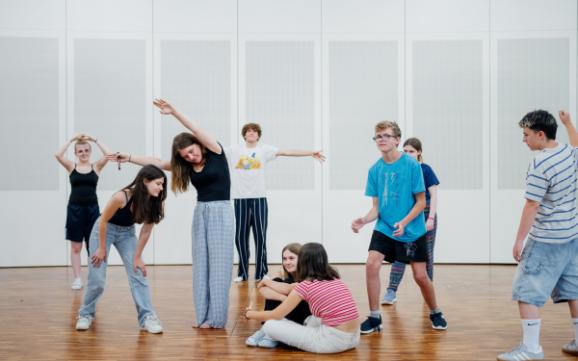 Land fördert TanzArt Tanzfestival 2026 mit 8.000 Euro 1 Aktuelles vom Ministerium für Bildung MBK fördert TanzArt Tanzfestival 2026 mit 8.000 Euro