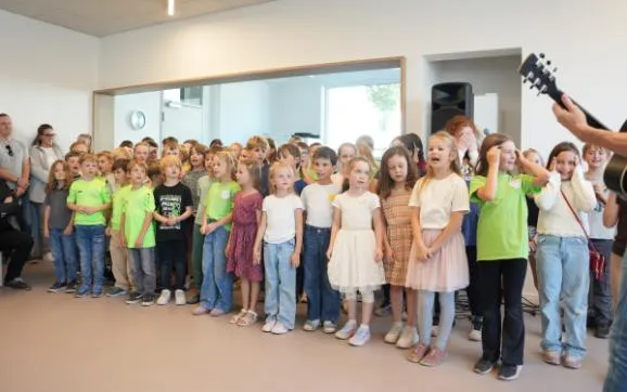 Grundschule Bietzen nach 20 Jahren wieder eröffnet 15 Grundschule Bietzen nach 20 Jahren wieder eröffnet
