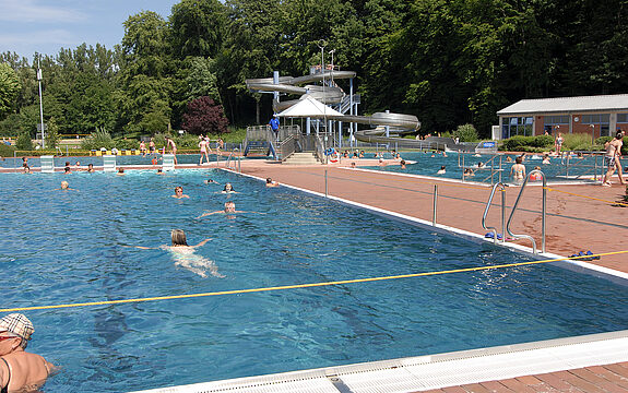 Völklinger Freibad bleibt vorerst geöffnet 2 Aktuelles aus Völklingen Völklinger Freibad bis auf Weiteres geöffnet