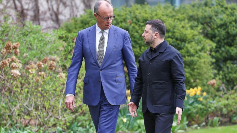 Merz telefoniert mit Selenskyj und sichert Solidarität zu 4 Friedrich Merz und Wolodymyr Selenskyj (Archiv)