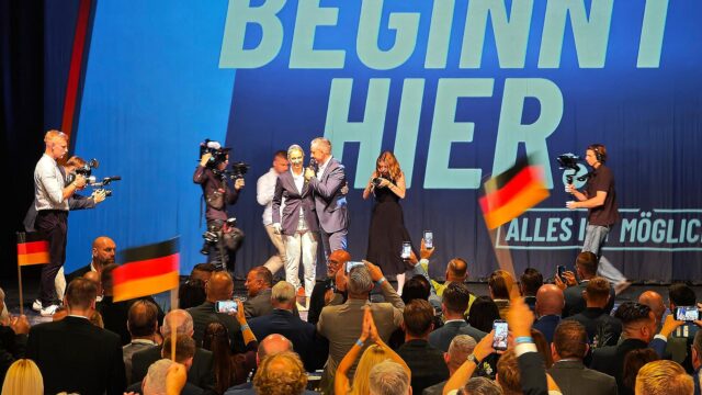 Innenminister beraten über AfD-Regierung in Sachsen-Anhalt 5 AfD-Wahlparty (Archiv)