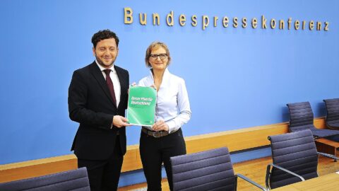 Grünen-Spitze legt Leitantrag für Parteitag vor