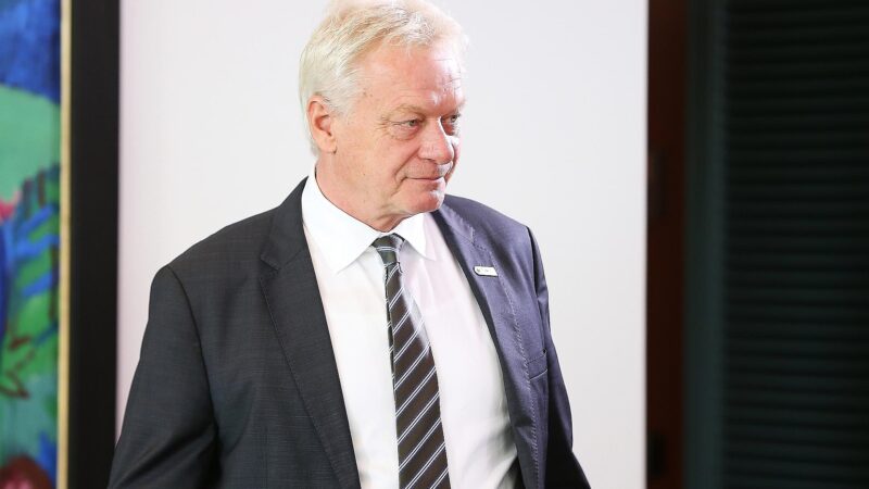 Rainer befürchtet hohe Suizidrate unter Landwirten 3 Alois Rainer (Archiv)