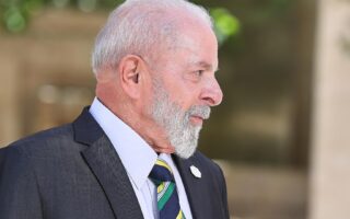 Brasilien: Bolsonaro-Sohn und Lula gehen in Stichwahl
