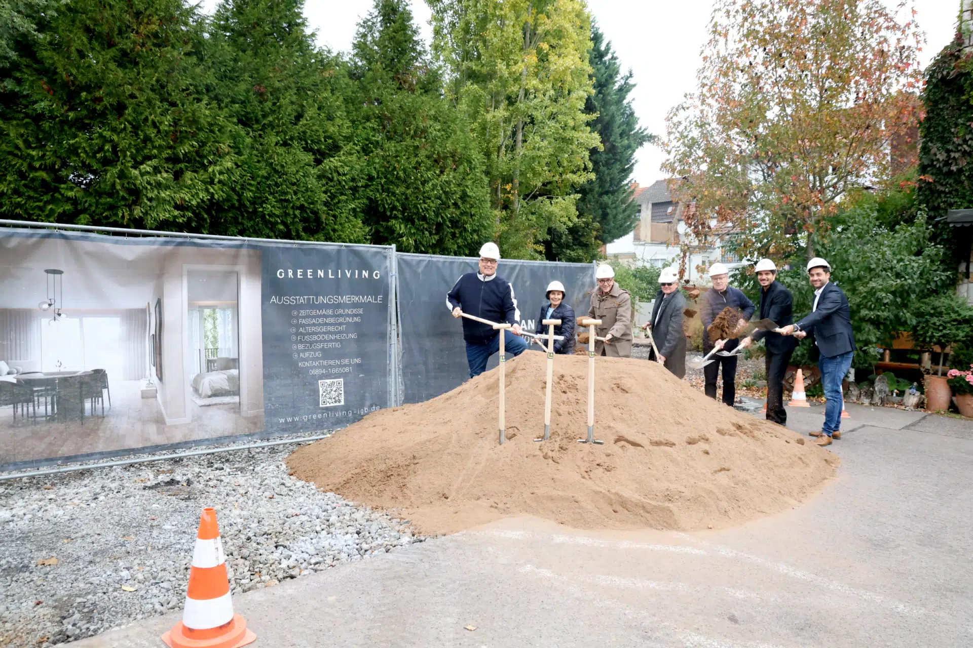 Spatenstich für „Green Living“ in der St. Ingberter Pfarrgasse 1 Aktuelles aus St. Ingbert Baubeginn für „Green Living“ in der Pfarrgasse: Neues Wohnprojekt nimmt in St. Ingbert Gestalt an