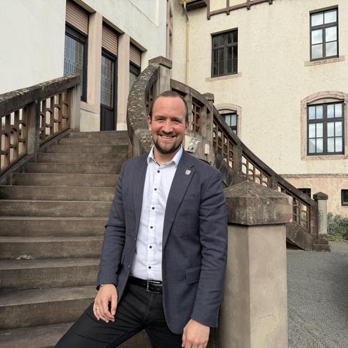 Drei Jahre im Amt: Illingens Bürgermeister Hübgen zieht Bilanz 1 Aktuelles aus Illingen Fr, 16. Oktober 2026Drei Jahre Bürgermeister Andreas Hübgen