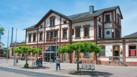Deutsche Bahn untersagt Alkoholkonsum an Bahnhöfen ab 15. Oktober