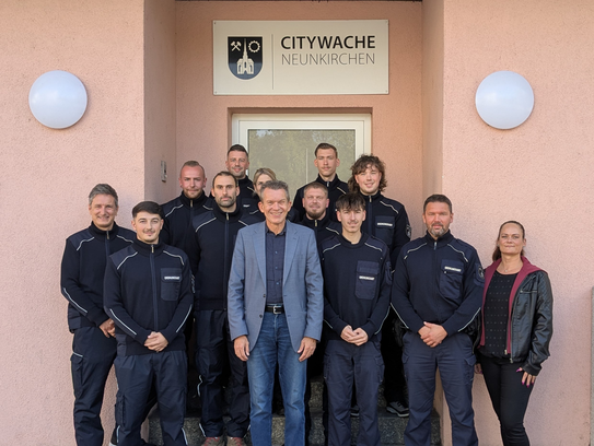 Neunkirchen stellt elf neue Mitarbeiter für Kommunalen Ordnungsdienst ein 2 Aktuelles aus Neunkirchen Kreisstadt verstärkt Kommunalen Ordnungsdienst