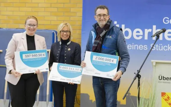 Spatenstich für Neubau der Ganztagsschule an der Grundschule St. Oranna in Überherrn 6 Spatenstich für Neubau der Ganztagsschule an der Grundschule St. Oranna in Überherrn