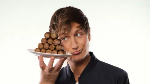 Boris Stijelja gastiert mit Comedyprogramm in der Stadthalle St. Ingbert