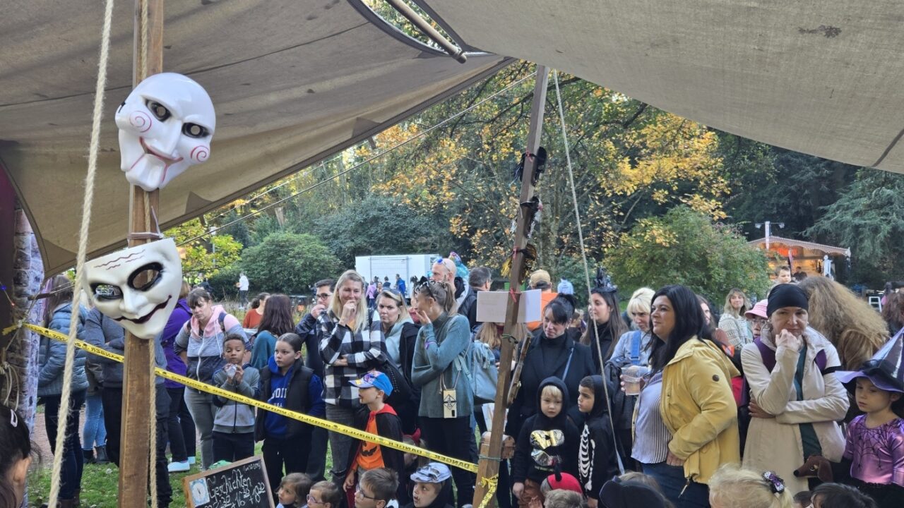 Halloween-Fest im Deutsch-Französischen Garten wegen Sturmböen abgesagt 1 Aktuelles aus Saarbrücken Stürmisches Wetter: Halloween-Fest im Deutsch-Französischen Garten abgesagt – DFG bleibt heute geschlossen