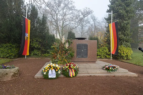 Aktuelles aus Völklingen Gedenkfeiern in Völklingen im Rahmen des Volkstrauertages